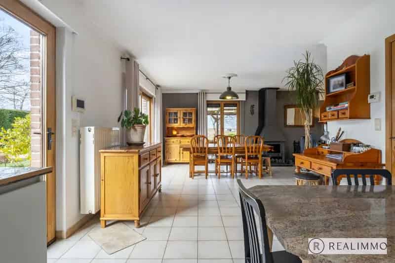 Charmante, goed onderhouden villa in résidentiële woonwijk!