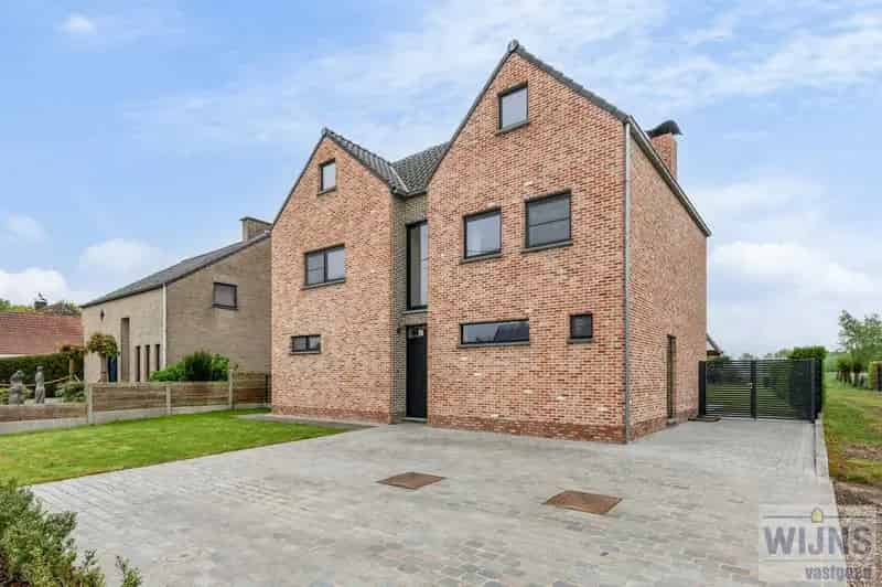 Ruime, energiezuinige woning met 3 (tot 5) grote slaapkamers en prachtige tuin (perceel 1020 m²)
