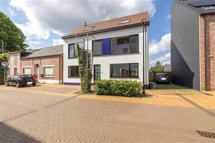 Huis Te Koop Meerhout: Gerenoveerde woning 3 slaapkamers