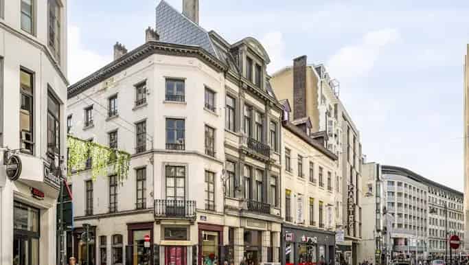 Opbrengsteigendom te koop in Rue De L'écuyer - Schildknaapsstraat 25+27, Brussel - Dewaele