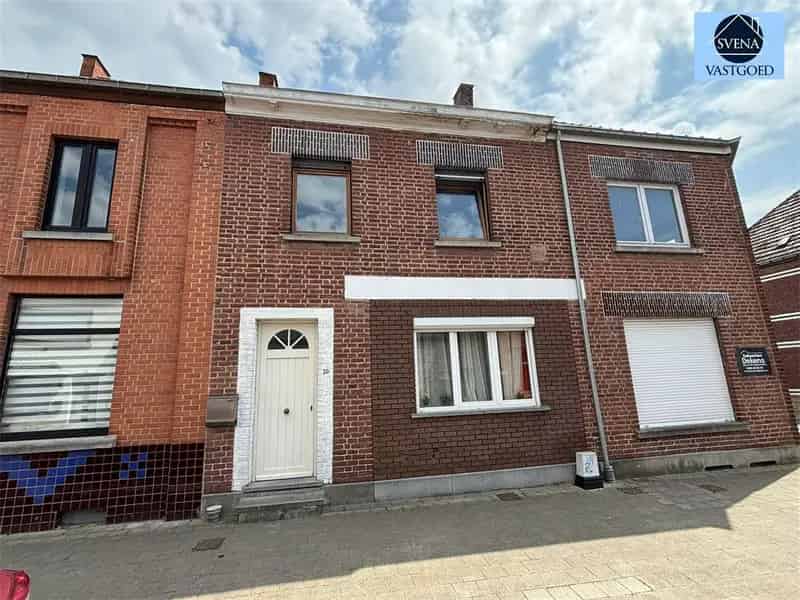 WONING MET 5 SLAAPKAMERS EN STADSTUINTJE.