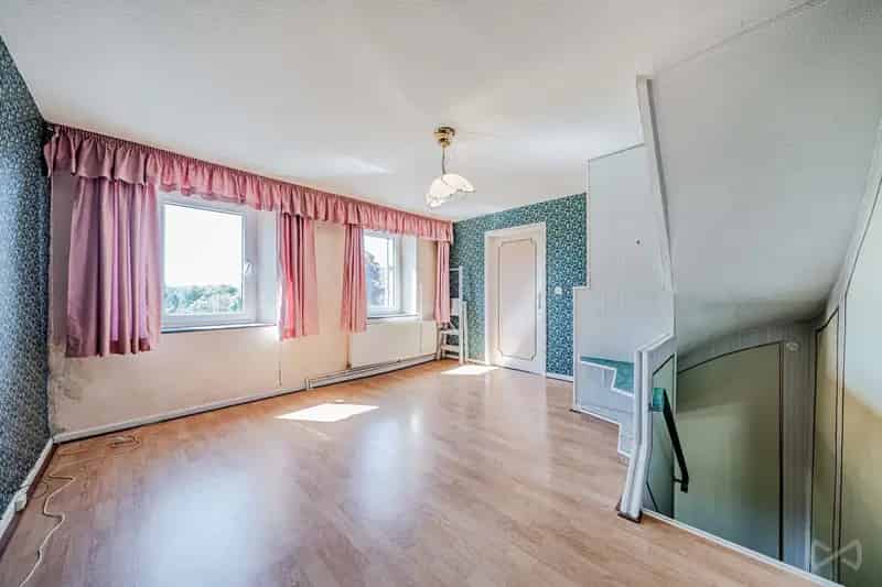 Huis te huur met 4 slaapkamers en grote tuin