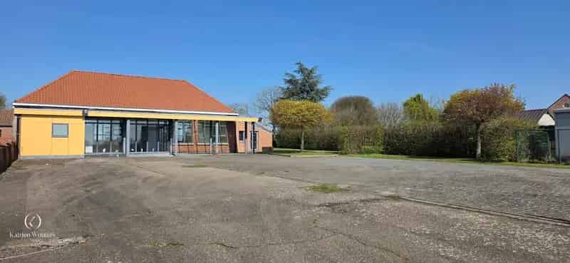 Projectgrond voor 2 woningen of kantoor/handel met bovengelegen woonst