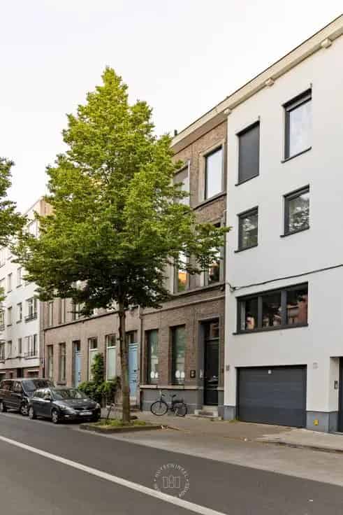 Herenhuis Te Koop Ham: Ruime woning met 5 slaapkamers en flexibele indeling