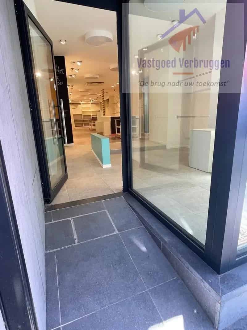 Commerciële winkelruimte op toplocatie aan interessante voorwaarden