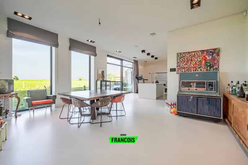 Unieke karakterwoning, voormalige vlasfabriek met landelijke luxe in Ledegem