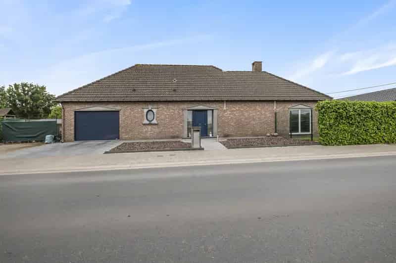 Huis te huur 4 slaapkamers grote tuin rustige ligging