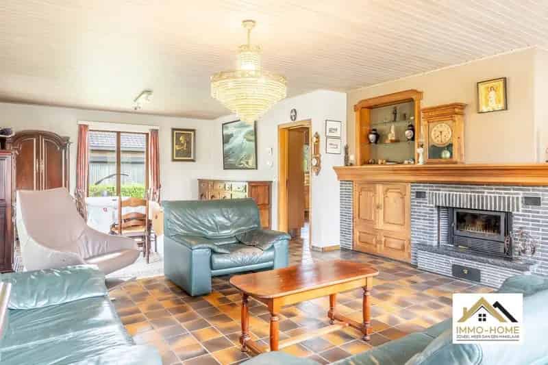 Vrijstaande woning in rustige buurt op topligging in Lochristi