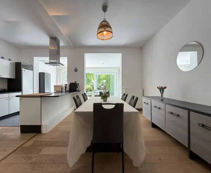 Appartementsblok Te Koop Rustige Woonwijk