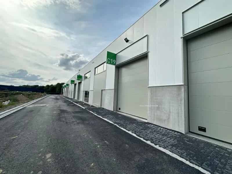 Nieuwbouw opslag te huur in Unité Pme 216 M² Sur Nivelles Nivelles