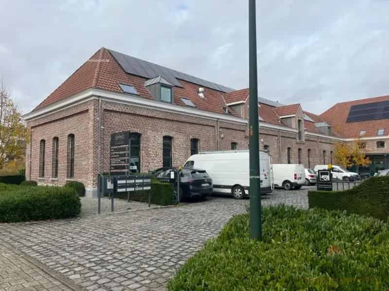 Kantoren te huur in Les Ecuries De La Chasse Royale Auderghem