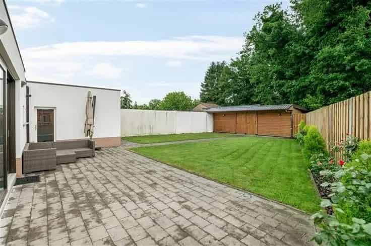 Huis Te Koop 3 Slaapkamers Rustige Ligging 669m²