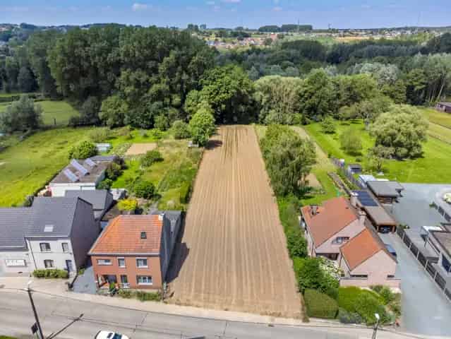 Bouwgrond te koop in Strijtem