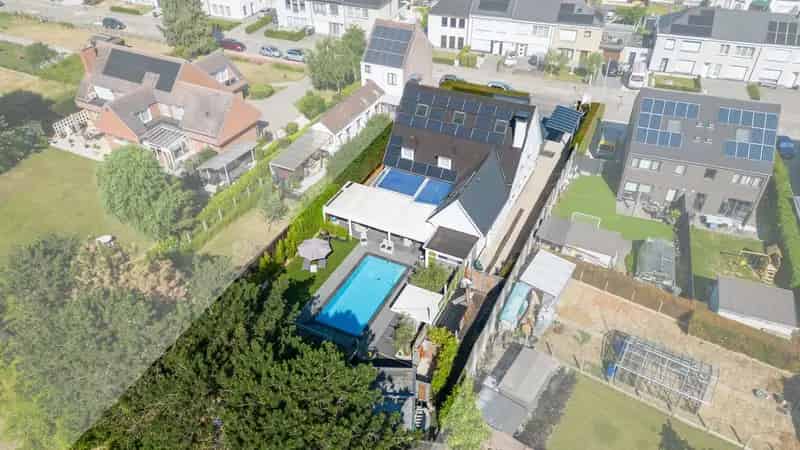 Villa te koop in Erembodegem