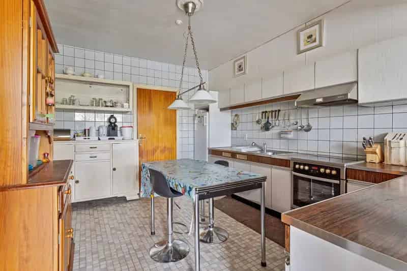 Gunstig gelegen woning met mogelijkheden