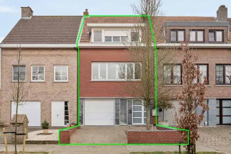 Ruime FamilieWoning 3 Slaapkamers Grote Tuin Garage Wijnegem