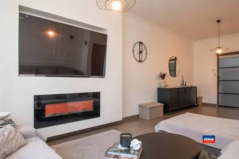 Charmante herenhuis met vier slaapkamers en twee badkamers