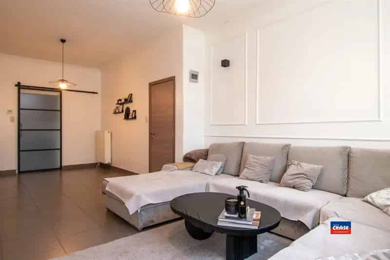 Charmante herenhuis met vier slaapkamers en twee badkamers