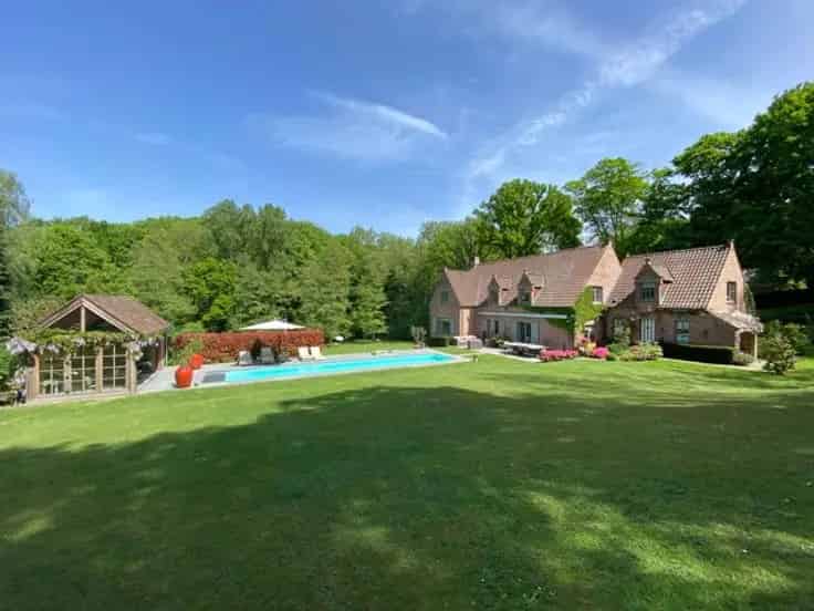 Luxe Villa te Koop in Rustige Omgeving