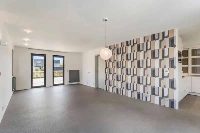 instapklare woning met 3 ruime slaapkamers en garage
