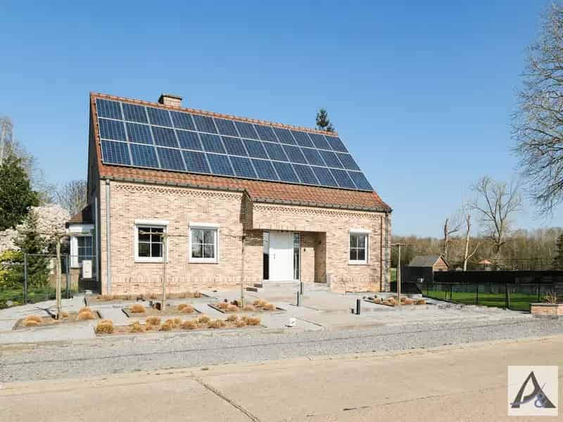 Uitgeruste en instapklare woning op landelijke locatie met label A