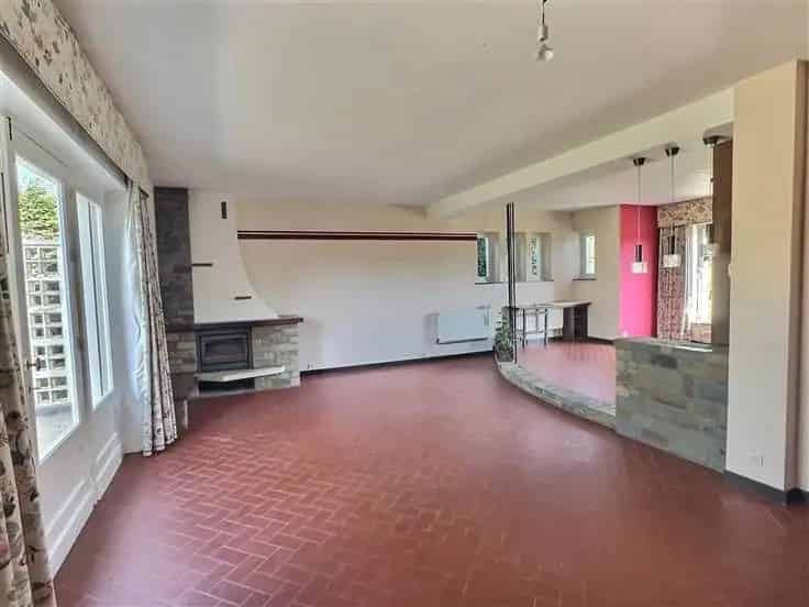 Huis Te Koop Couvin: 4 slaapkamers, tuin, garage