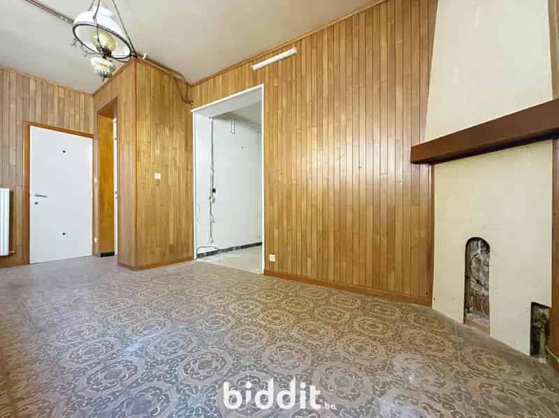 OP TE FRISSEN WONING