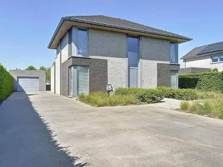 Huis Te Koop: Energiezuinige Villa 3 Slaapkamers Garage Tuin Zonnepanelen