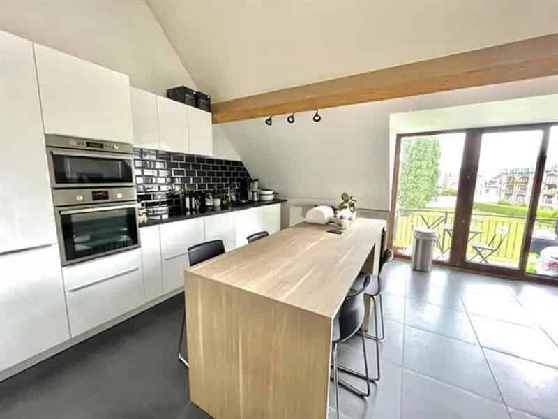 Duplex met twee slaapkamers in Koekelberg