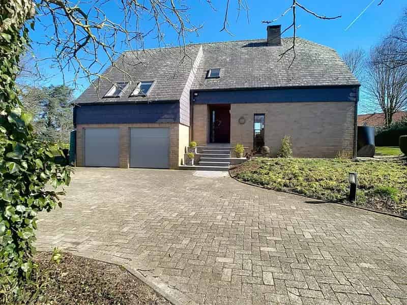 Ruime vrijstaande woning, 4 slpks, garage, tuin, 26a 17ca