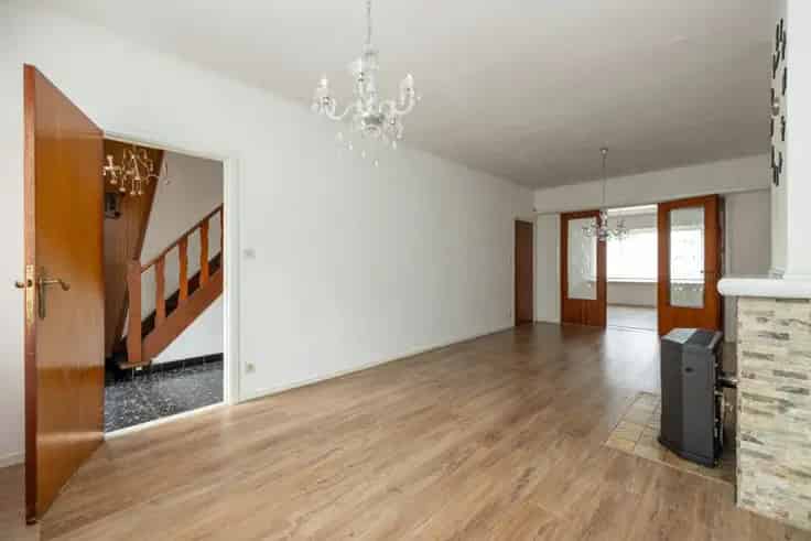 Huis Te Koop 3 Slaapkamers Garage Tuin Nabij Moretusbos