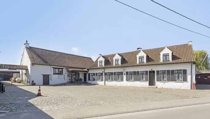 Handelspand met woonst te koop in Ganzendries 23, Erondegem - Dewaele