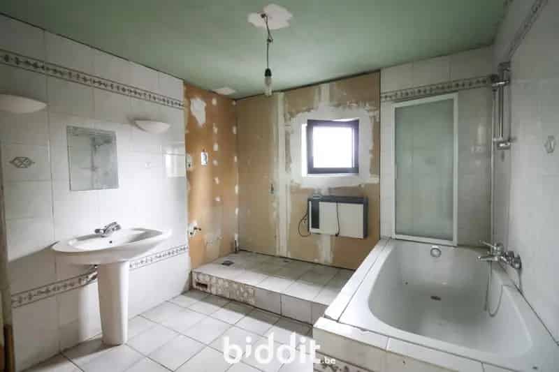 TE RENOVEREN WONING - 15A 61CA
