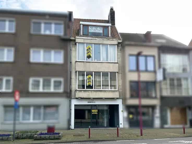 Handelspand met Appartementen te Deinze - Investering of Zelfstandige Activiteiten