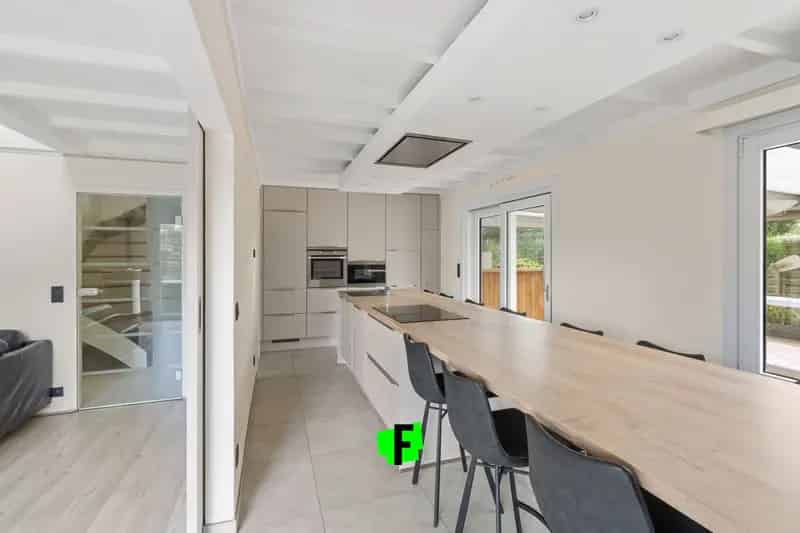 Perfect instapklare woning met moderne afwerking te Bredene