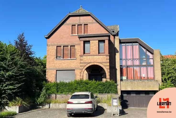 Huis Te Koop Herzele: Unieke Interbellumwoning 400m²