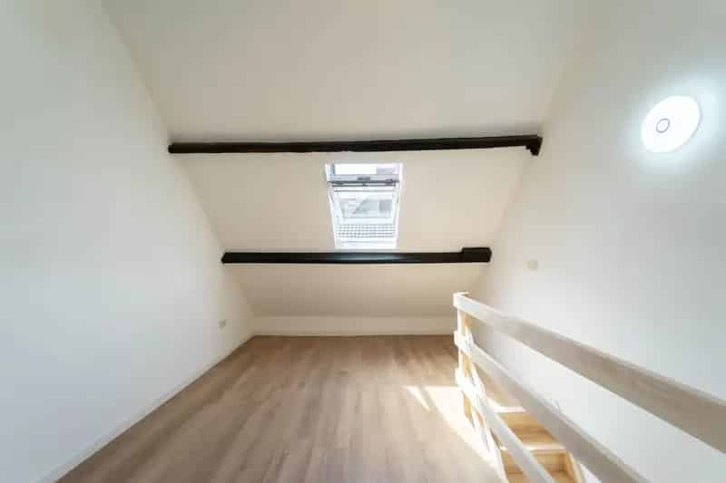 Prachtig gerenoveerde citéwoning nabij Coupure