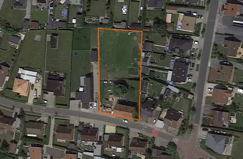 Ruim Bouwperceel van 2.260 m² met af te breken/ te renoveren Woning