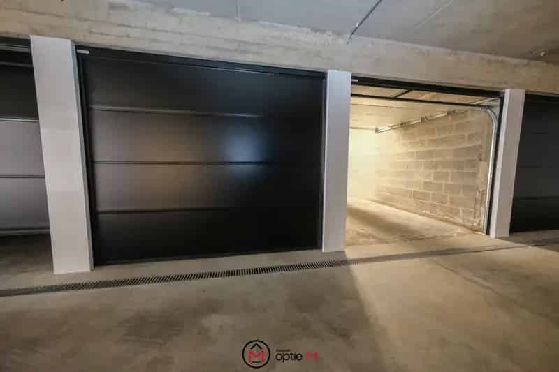 Afgesloten garages te koop