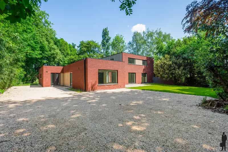 Huis te huur Aartselaar: Energiezuinige woning met parktuin en zwembad