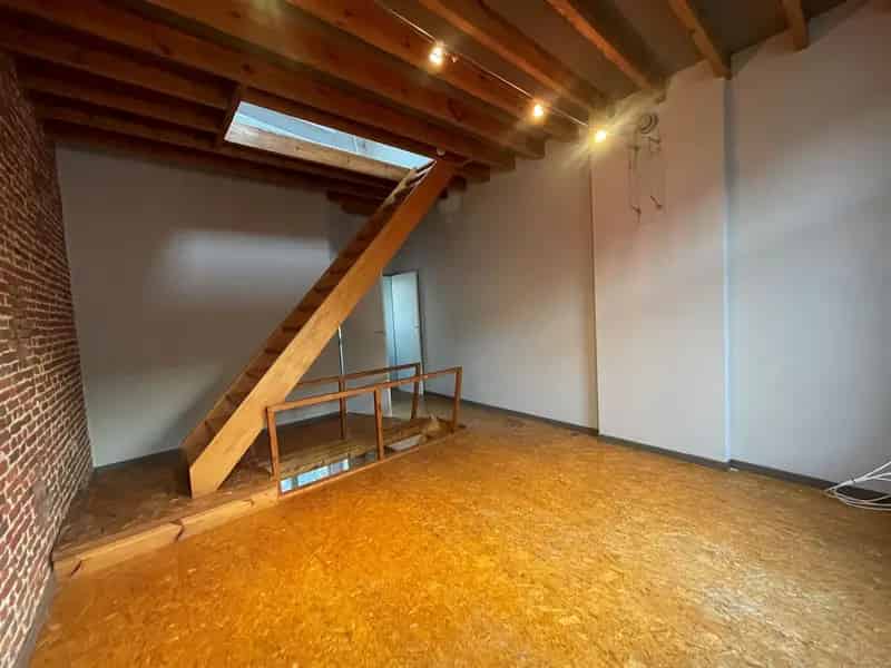 Centraal gelegen rijhuis met 1 slaapkamers en terras