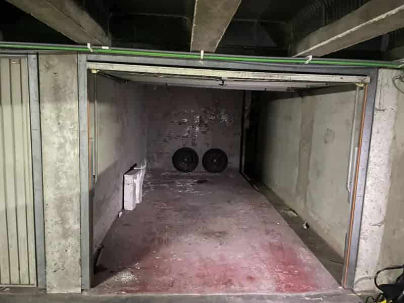 Ruime garagebox in Oostende