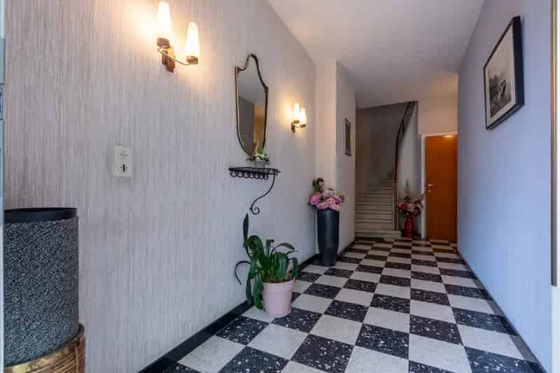 Appartement te huur 2 slaapkamers garage