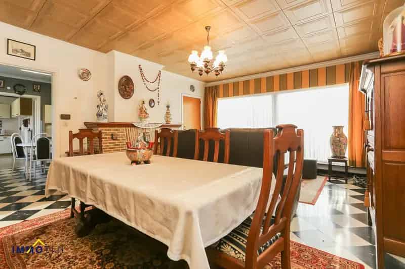 Charmante viergevelwoning , 3 kamers, toplocatie te Oudegem!