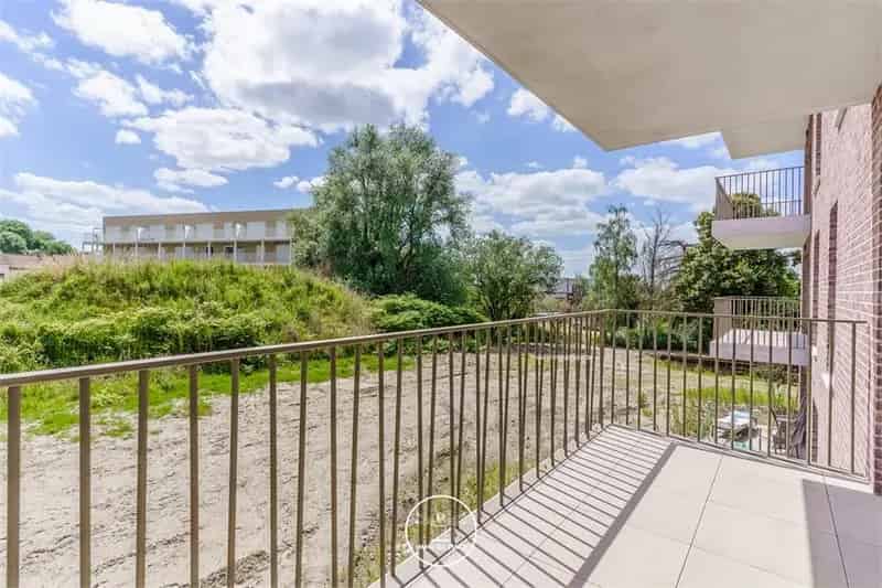 Nieuwbouw handelspand te koop in Gavere