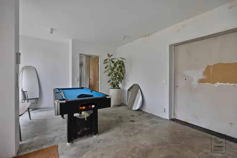 Huis te huur te Oud Turnhout: Villa 400m² te renoveren