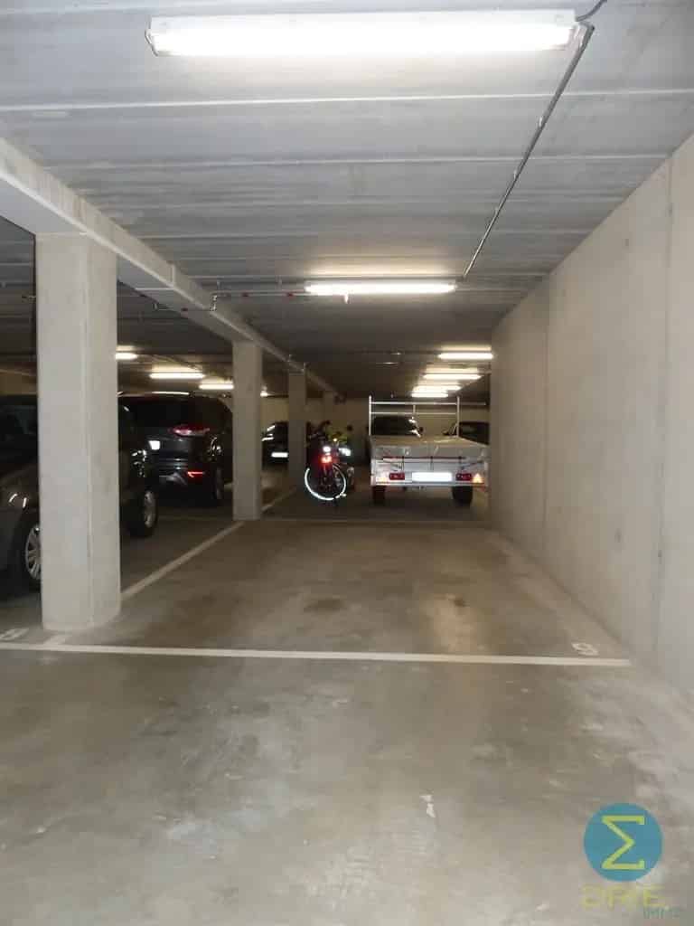 Parkeerplaats te koop