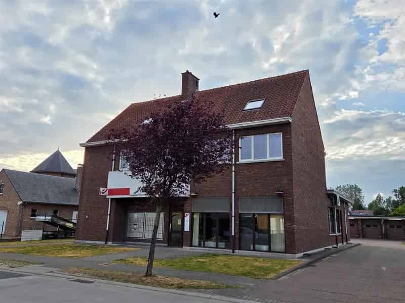 Appartement te huur 3 slaapkamers 120m² tuin autostaanplaatsen