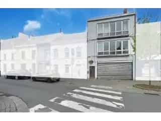Huis gemengd gebruik te koop - Frameries VBC98811


In optie