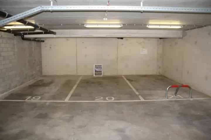 Parkeerplaats te koop